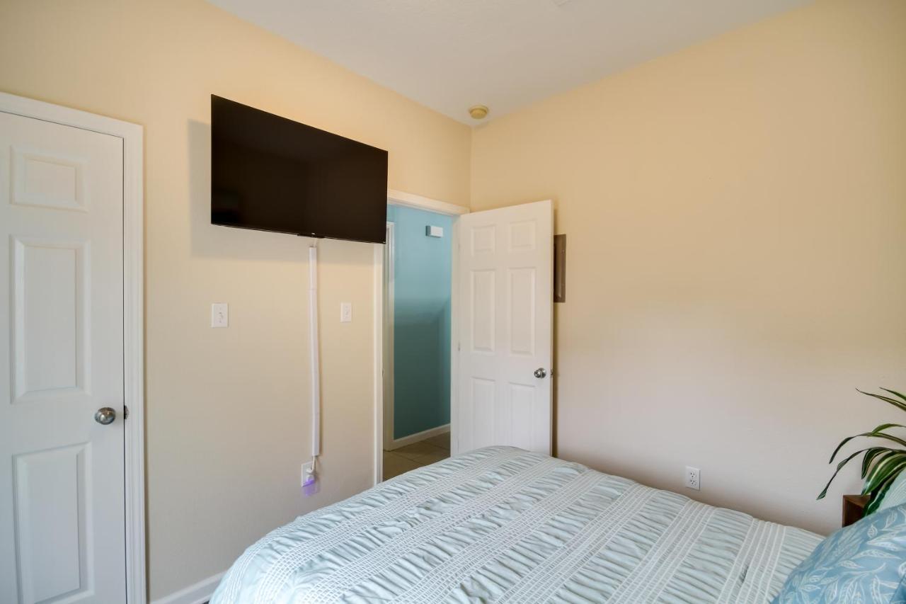 Gulfport Retreat With Pool Access 4 Mi To Aquarium Villa Luaran gambar